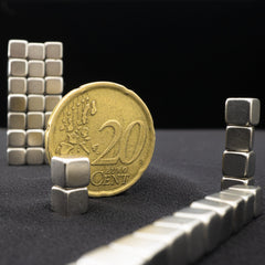 Magnetwürfel Neodym-Magnetwürfel in 5mm Silber | Endlose Möglichkeiten bei MYHODO